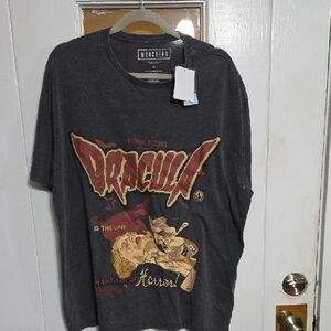 NWT Universal Monsters Dracula Men's  Graphic T-Shirt Cotton Blend‎ Sz XL